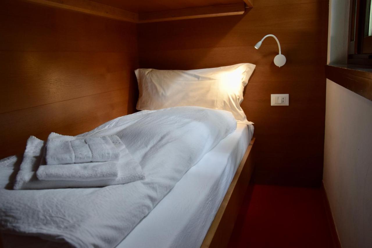 Hotel Ferrari Пінцоло Екстер'єр фото