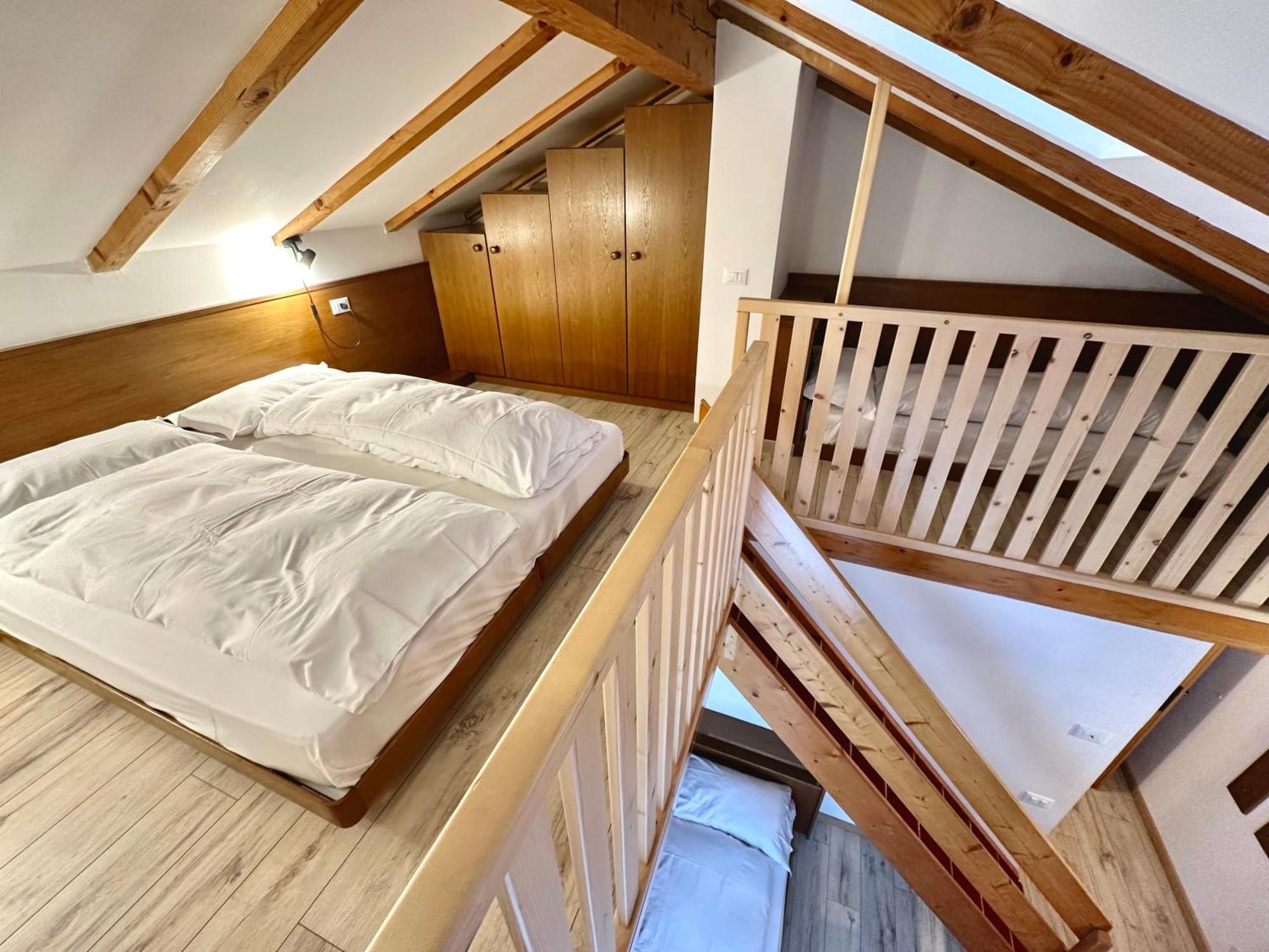 Hotel Ferrari Пінцоло Екстер'єр фото