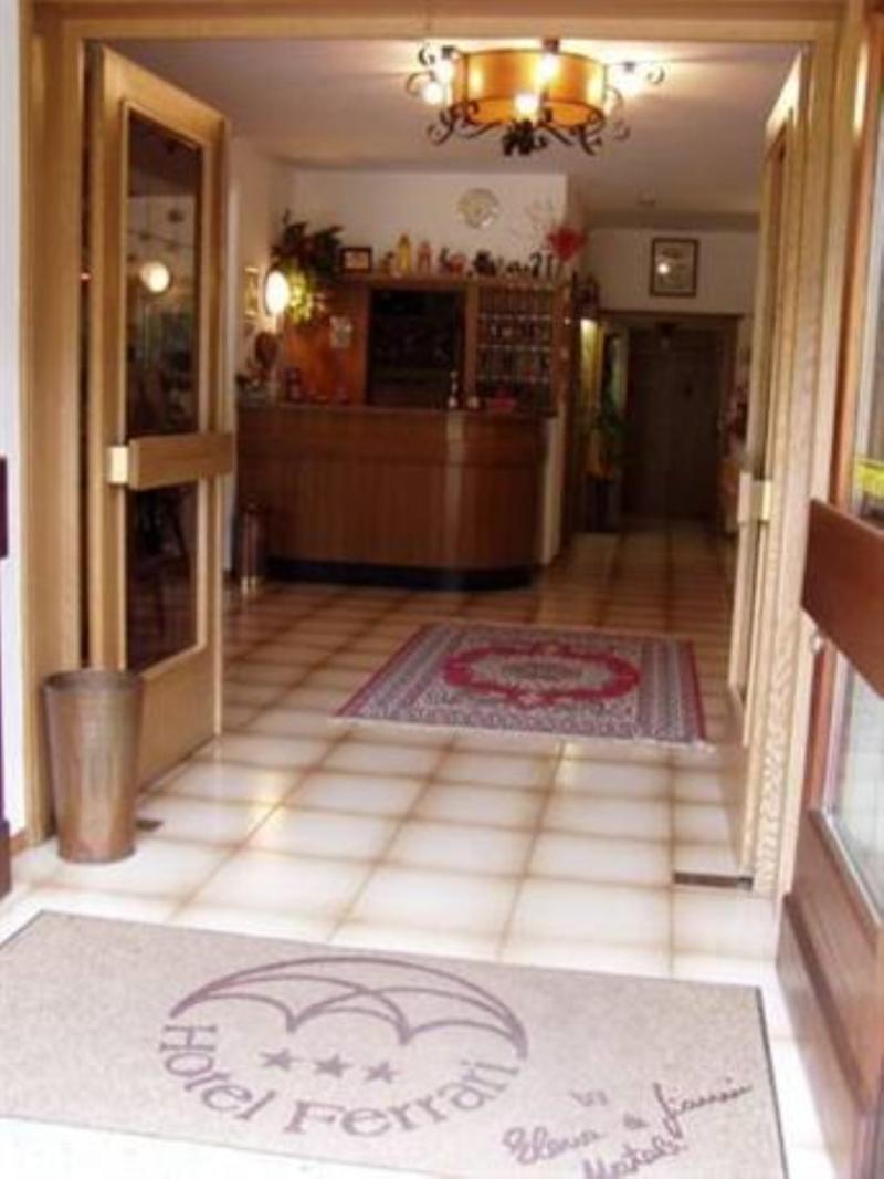 Hotel Ferrari Пінцоло Екстер'єр фото